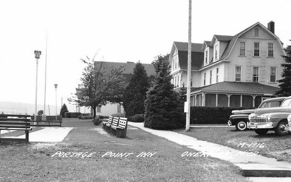 Portage Point Resort (Portage Point Inn) - Vintage Postcard